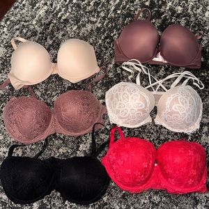 7 never worn Victoria’s Secret 36DD bras